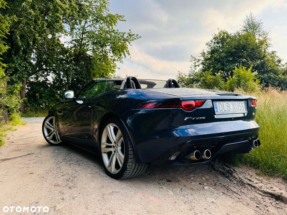 Jaguar F-Type V8 Cabriolet S - 9