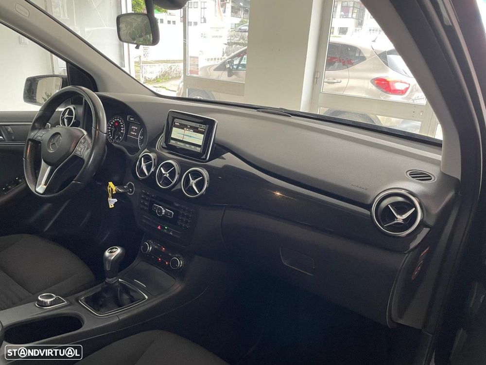 Mercedes-Benz B 180 CDI BlueEFFICIENCY Edition - 28