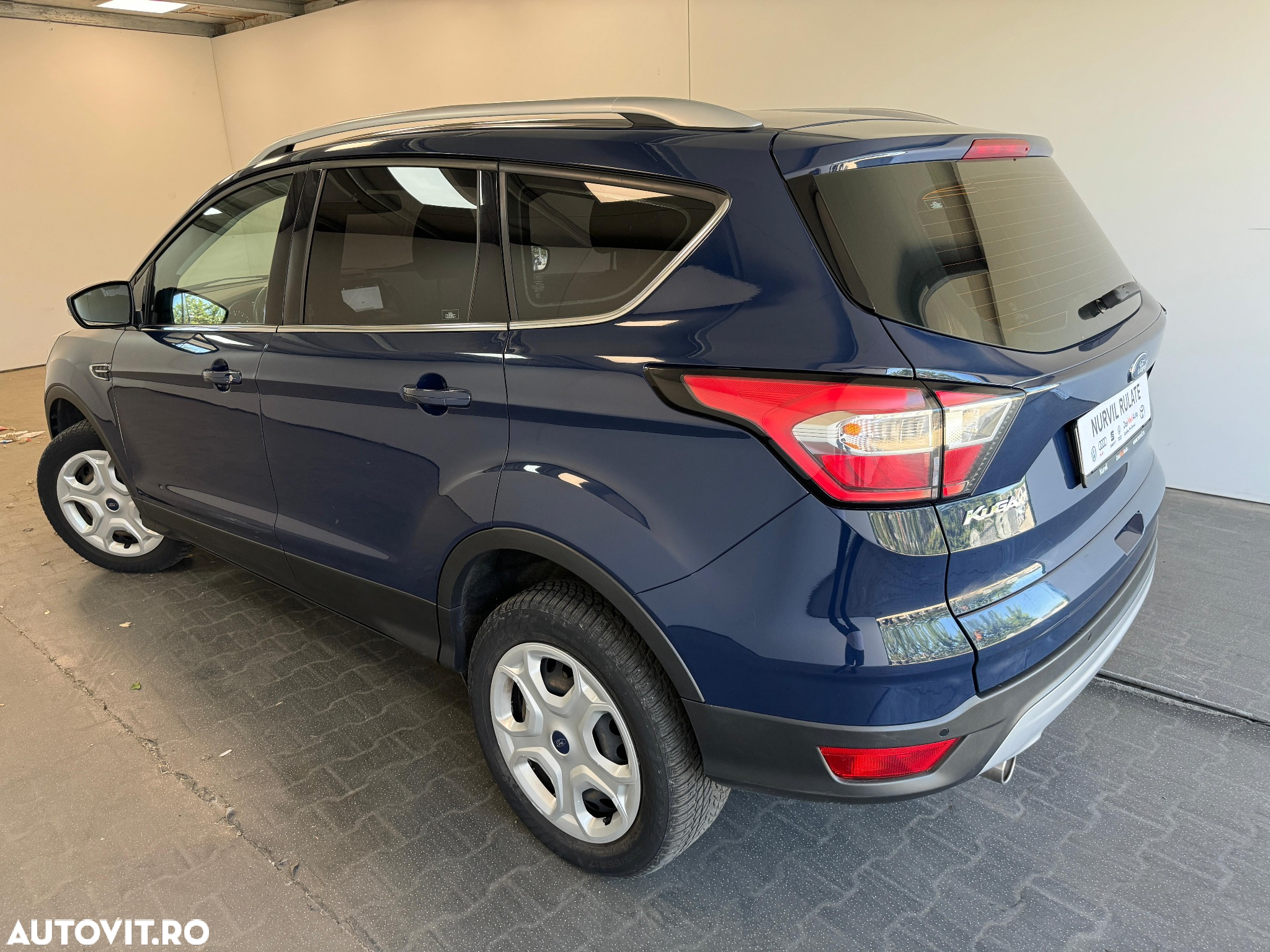 Ford Kuga 2.0 EcoBlue A8 FWD Titanium - 17