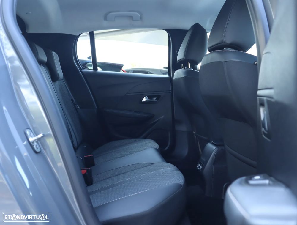 Peugeot 208 1.2 Hybrid Allure e-DCS6 - 24
