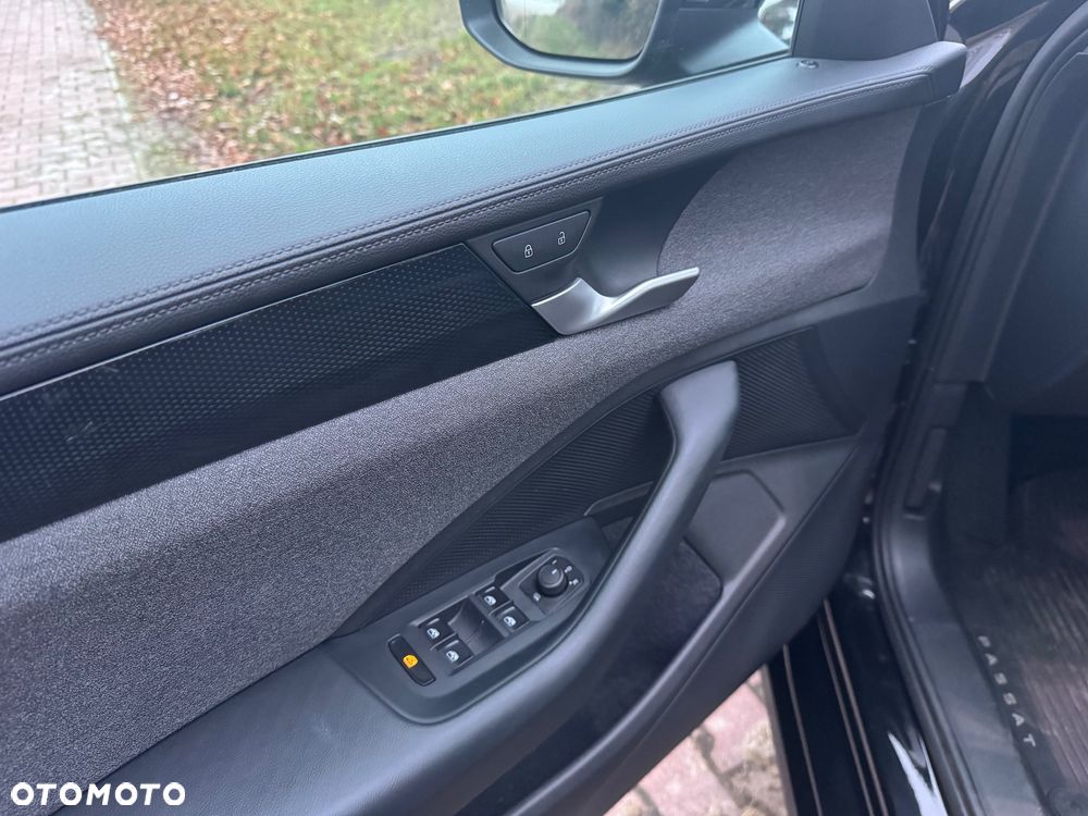 Volkswagen Passat - 24