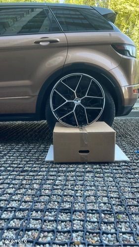 Land Rover Range Rover Evoque - 14