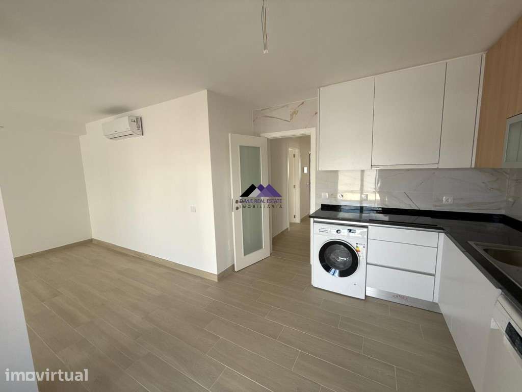 Apartamento T0+1 com Garagem e Acesso Direto à Praia - Manta Rota - Grande imagem: 2/39