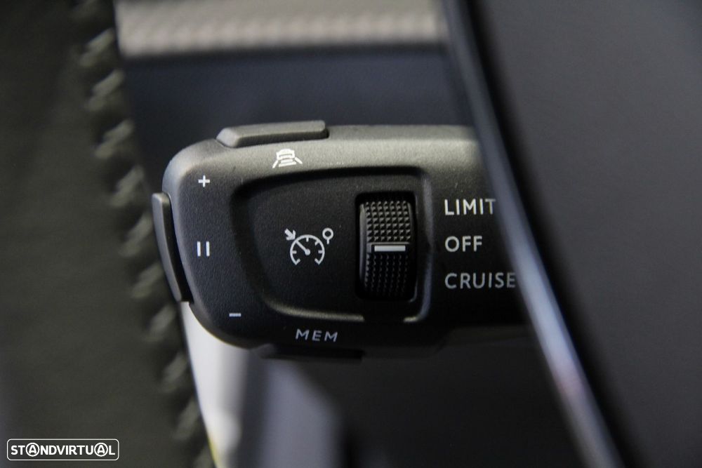 Peugeot 2008 1.2 PureTech Allure - 13