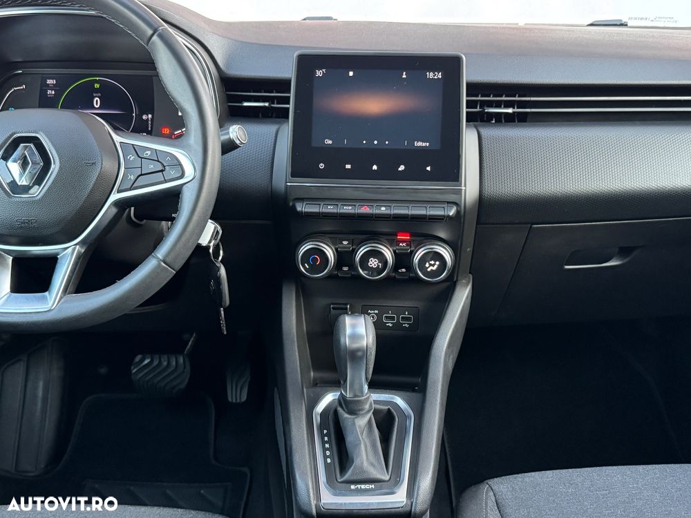 Renault Clio - 26