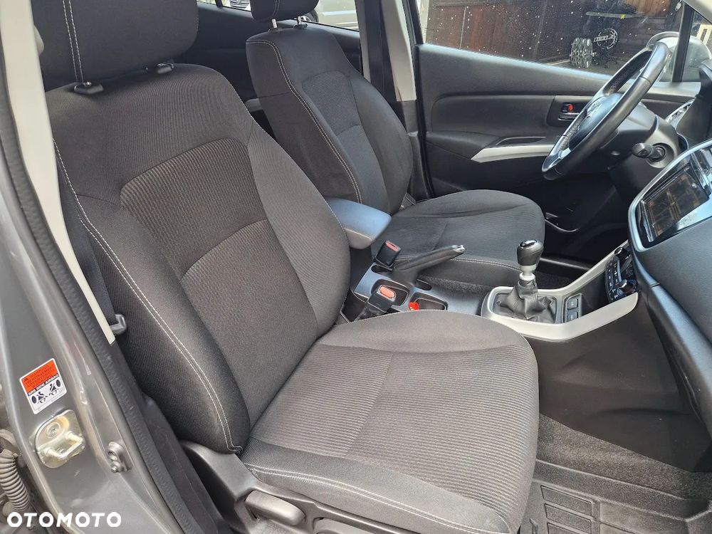 Suzuki SX4 1.6 Premium - 26