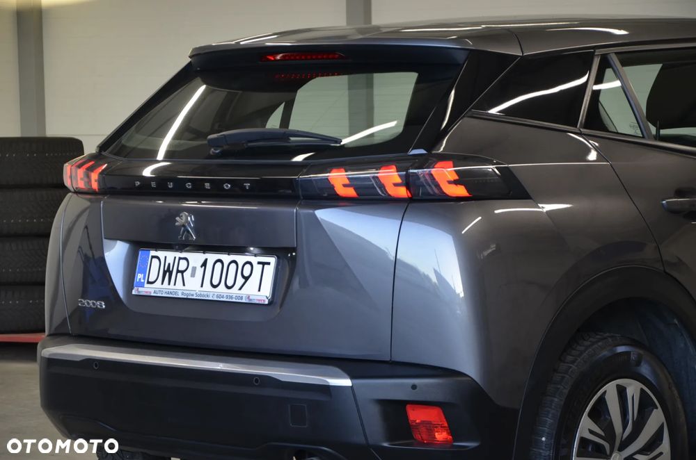 Peugeot 2008 - 8