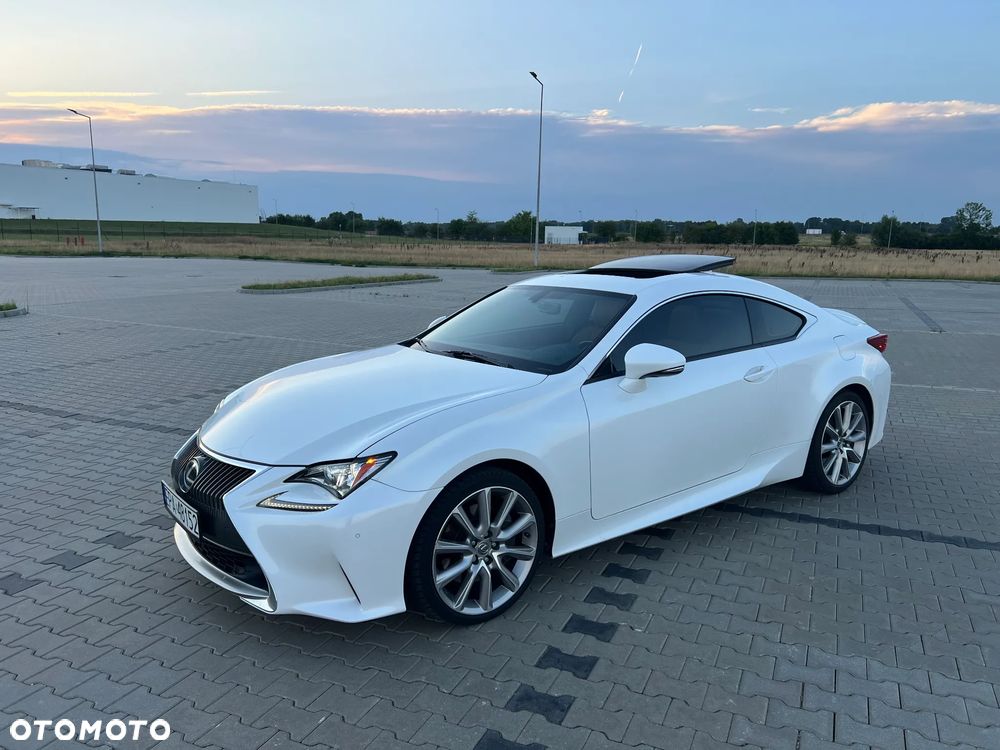 Lexus RC - 1