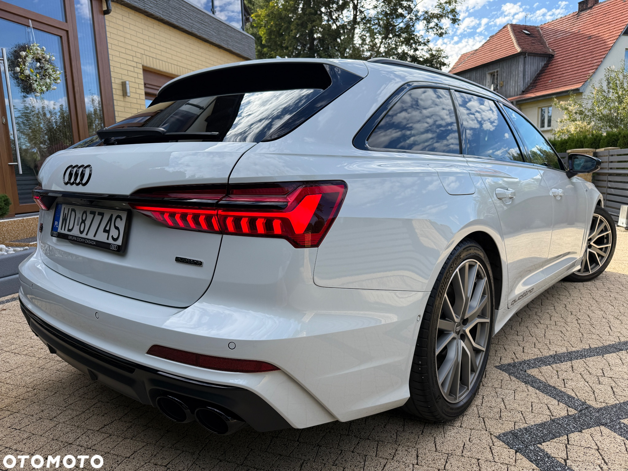 Audi A6 - 4
