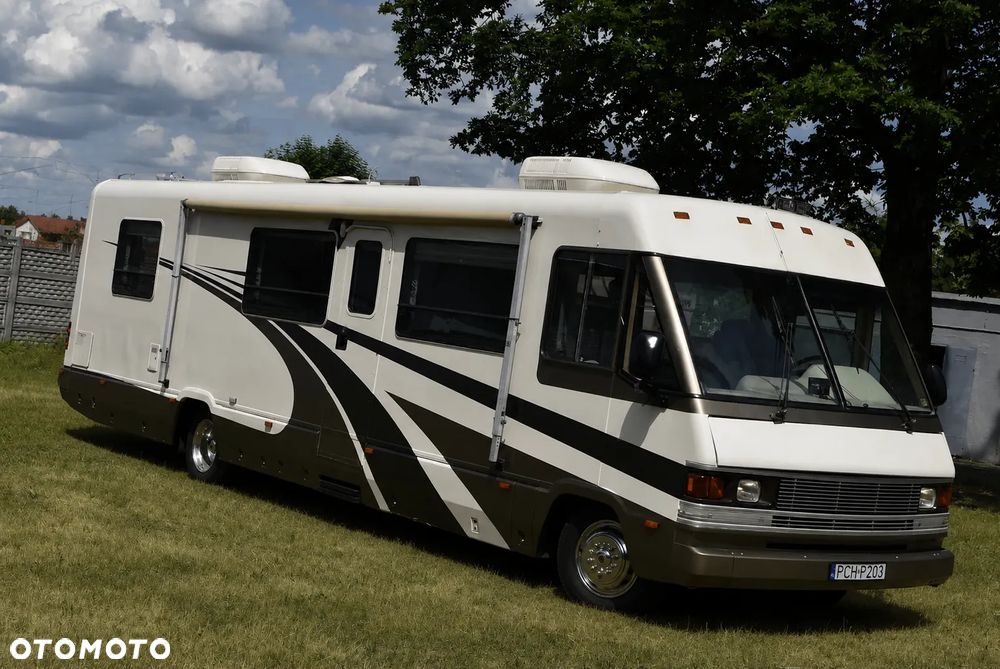 Chevrolet WINNEBAGO - 2