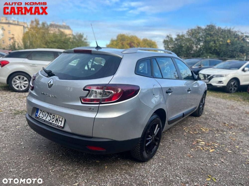Renault Megane - 11