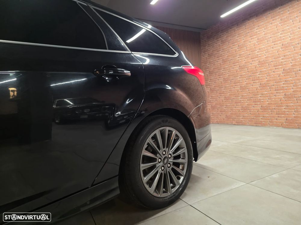 Ford Focus SW 1.5 TDCi ST-Line - 12