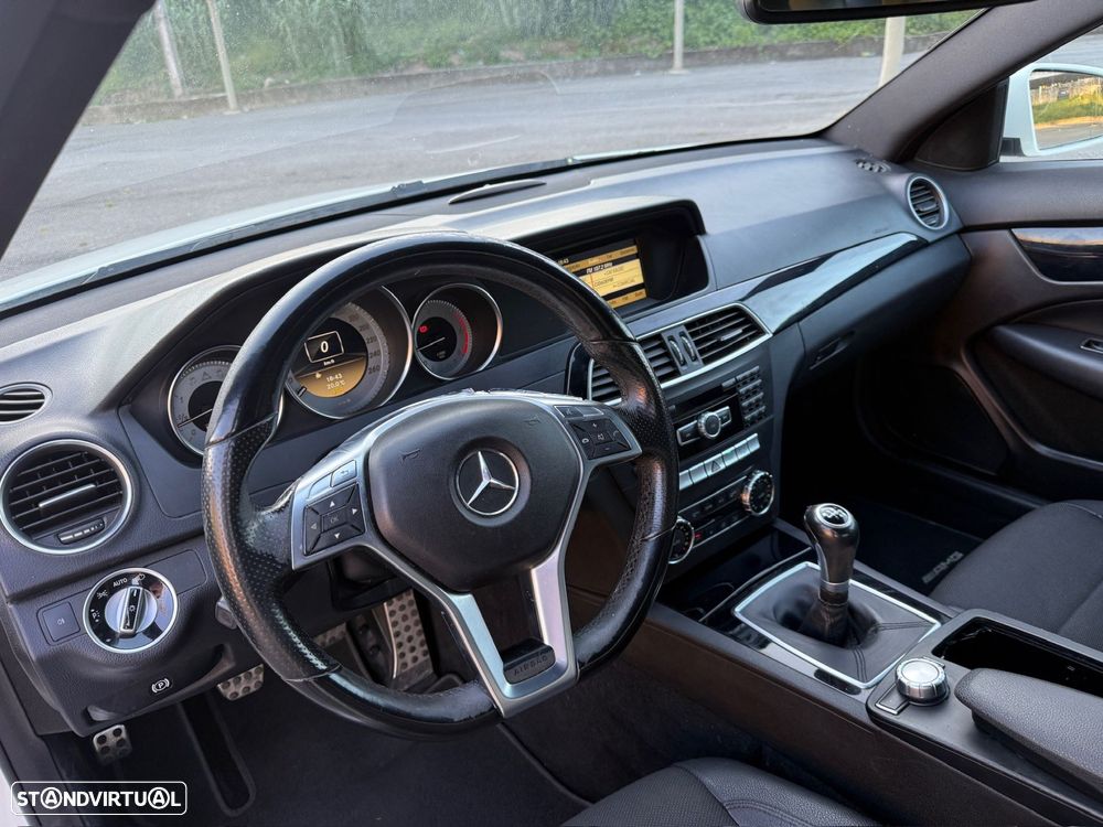 Mercedes-Benz C 220 - 10