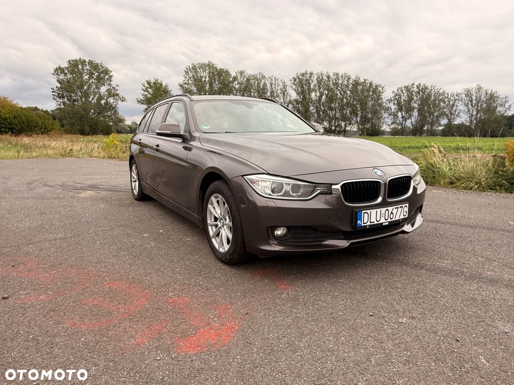BMW Seria 3 320d - 14