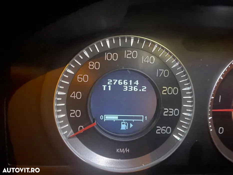 Volvo XC 60 D5 AWD A6 Basic - 7