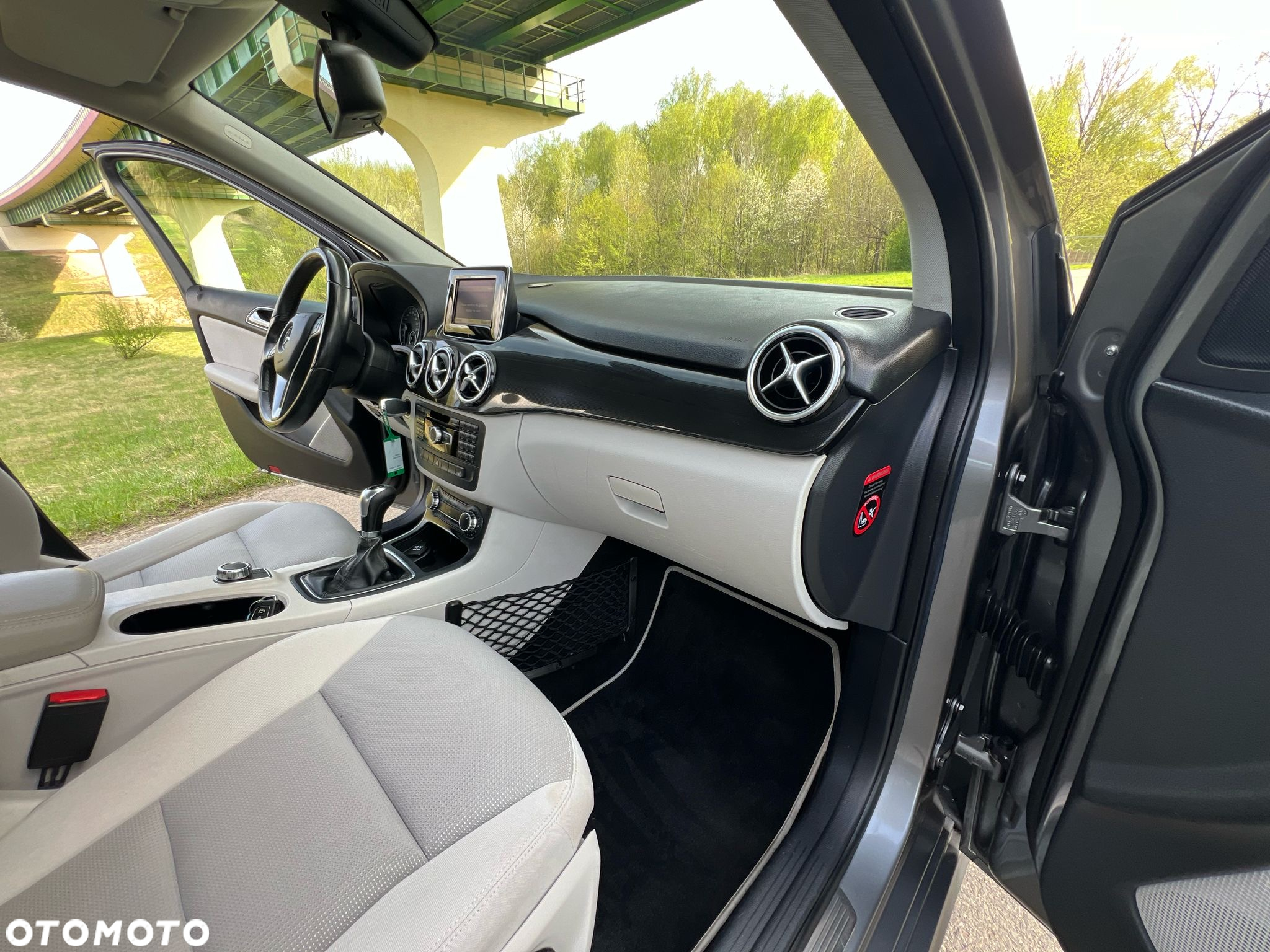 Mercedes-Benz Klasa B 180 CDI - 35