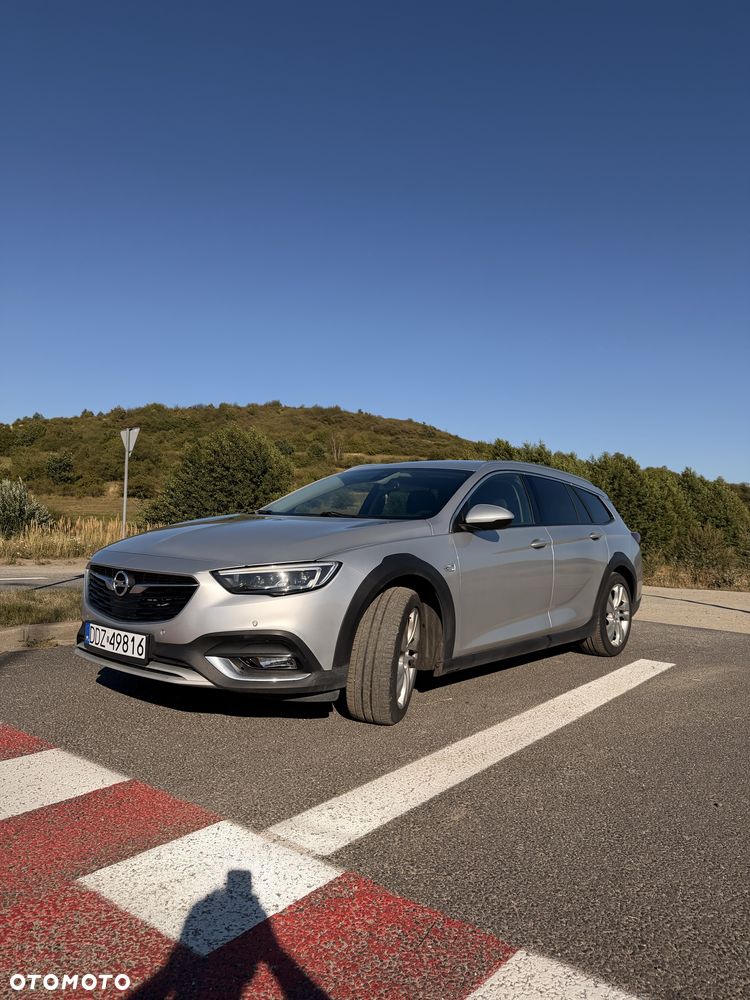 Opel Insignia - 1