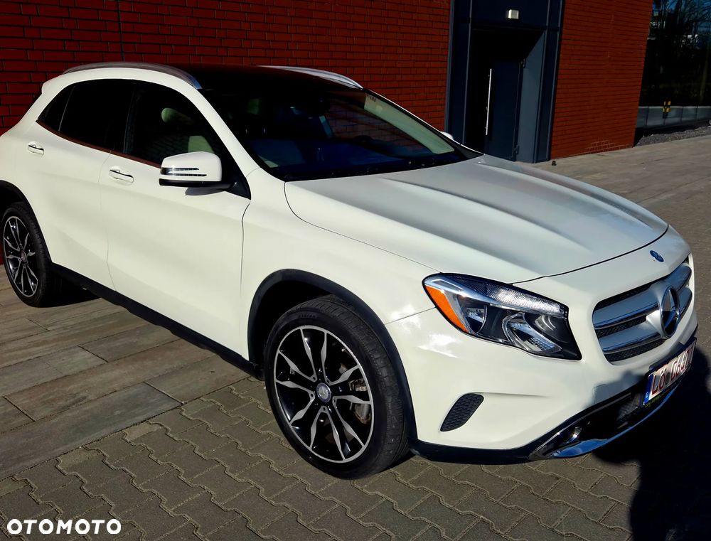 Mercedes-Benz GLA 250 4Matic 7G-DCT AMG Line - 1