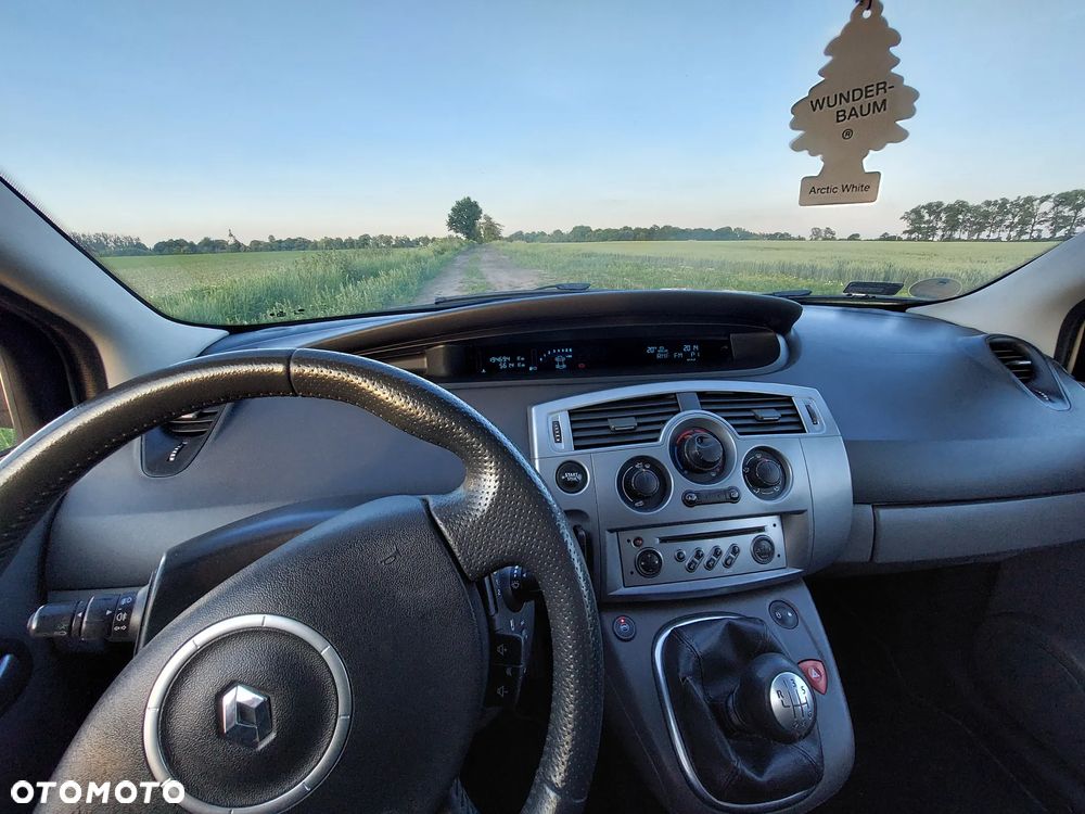 Renault Scenic 1.6 16V Authentique - 8