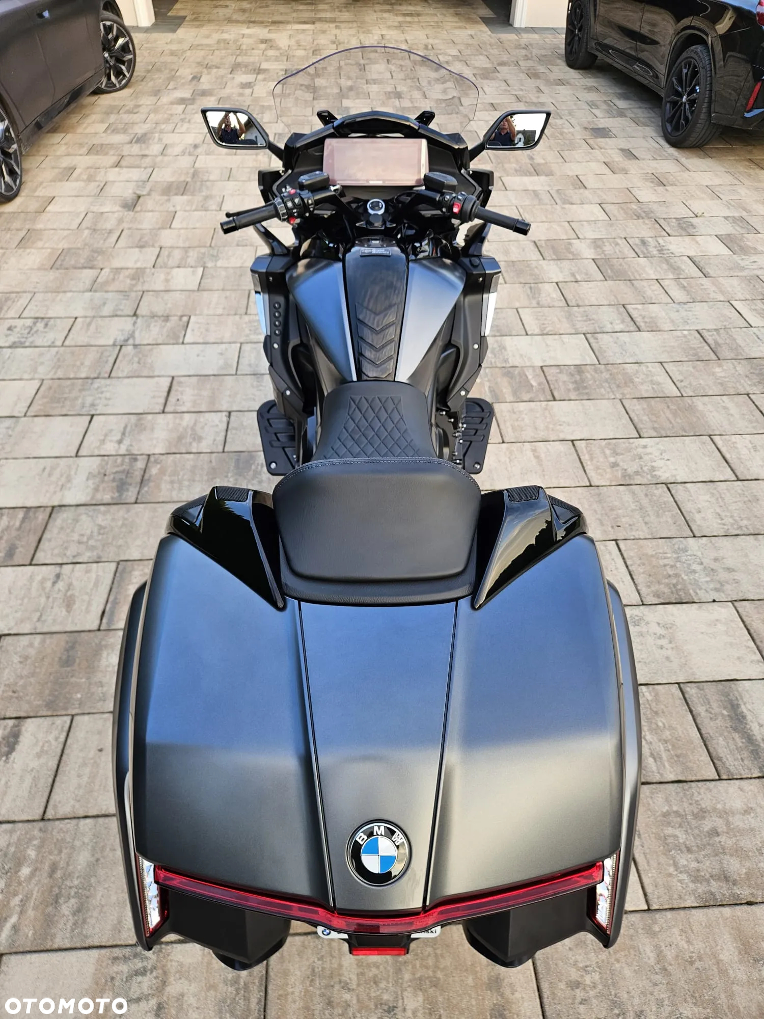 BMW K - 9