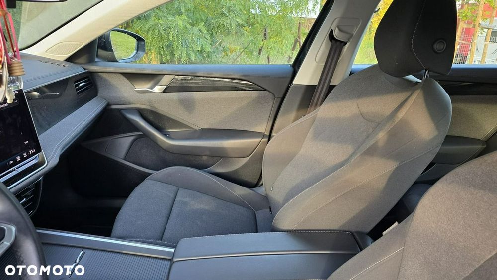 Volkswagen Passat 1.5 TSI ACT mHEV Style DSG - 22