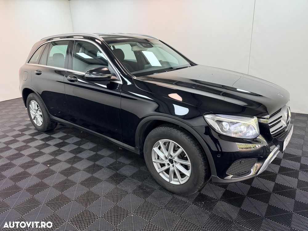 Mercedes-Benz GLC 220 d 4MATIC 9G-TRONIC - 4