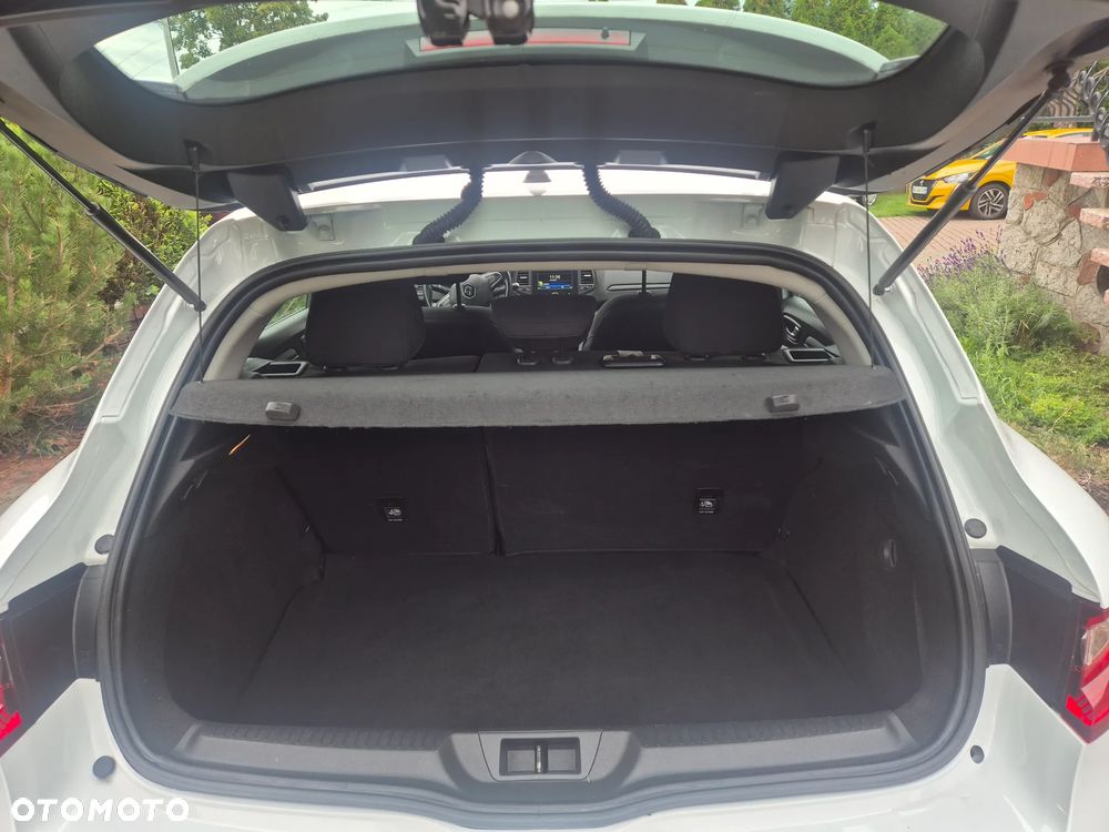 Renault Megane TCe 140 GPF EDC BUSINESS EDITION - 9
