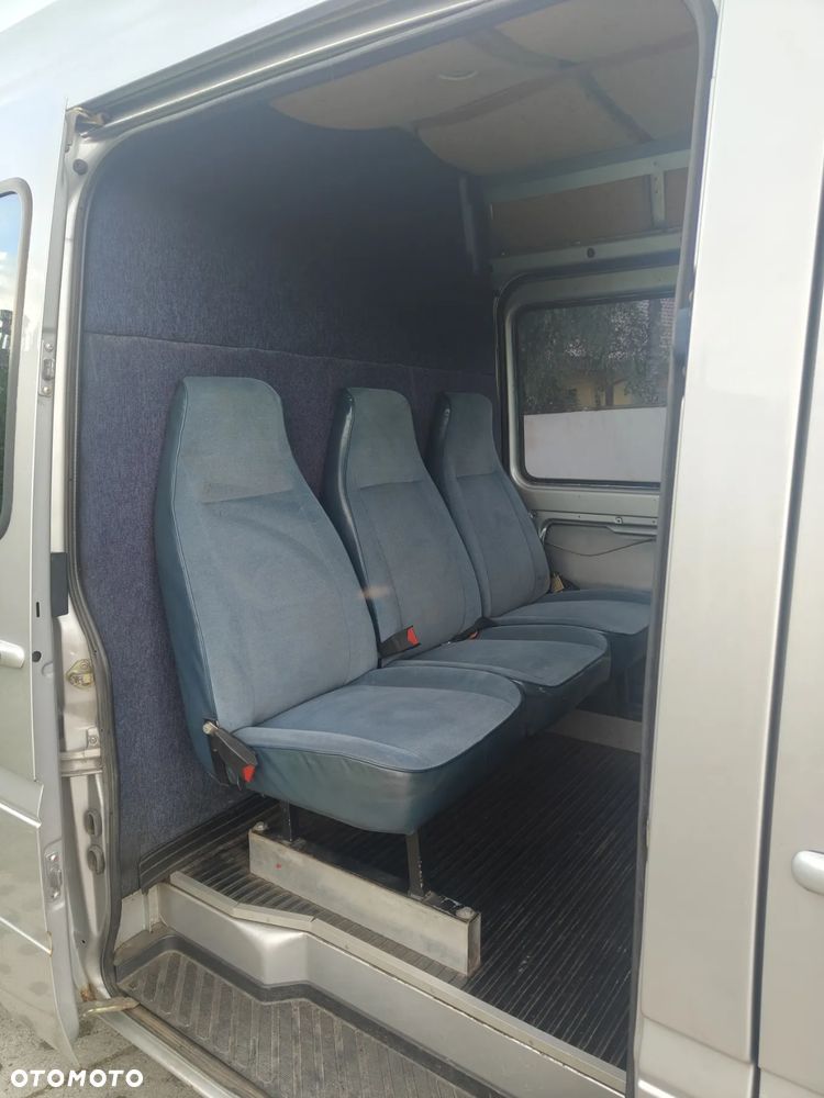 Mercedes-Benz Sprinter - 5