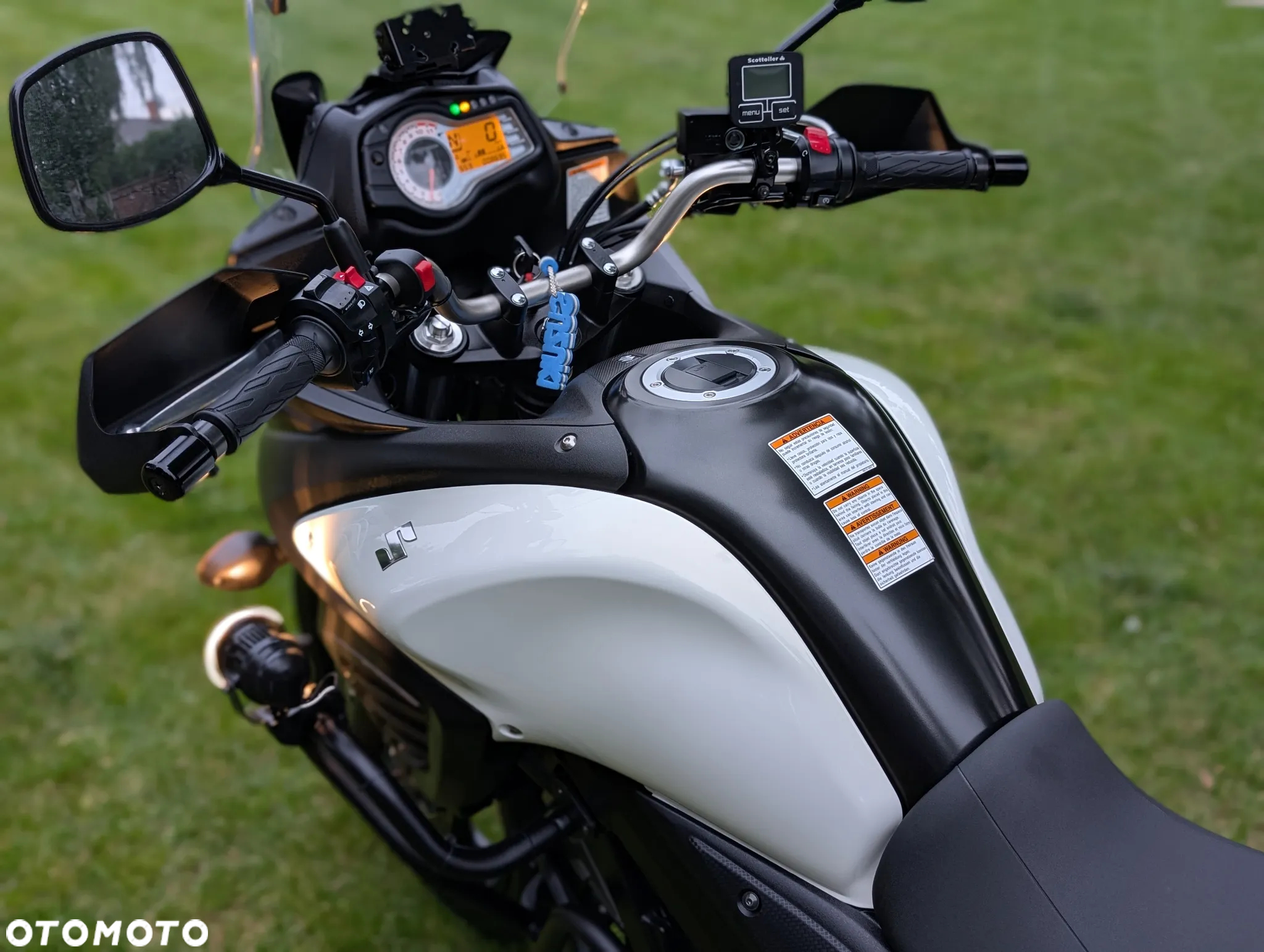 Suzuki V-STROM - 33