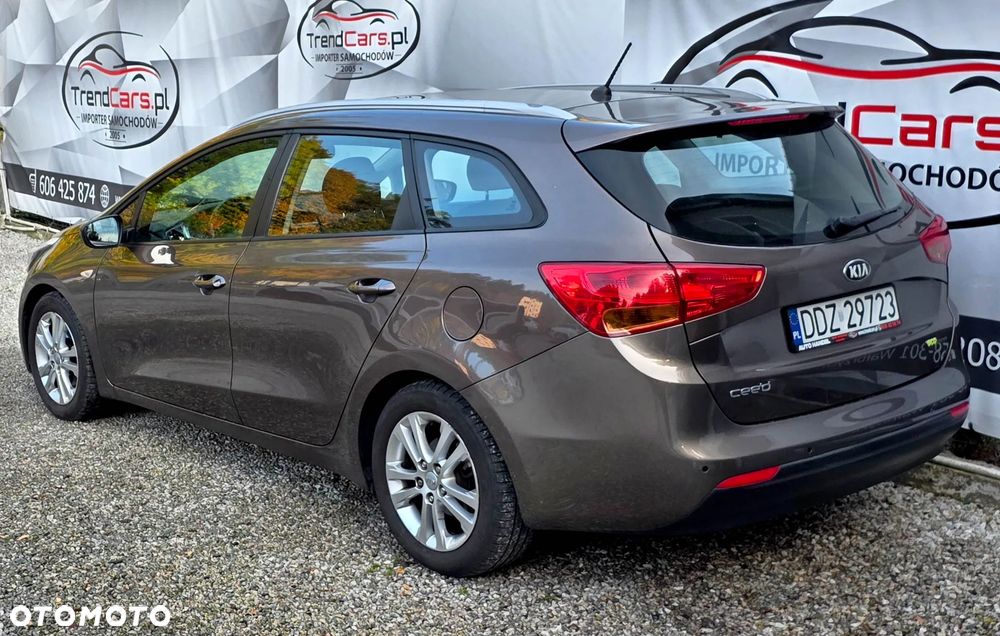Kia Ceed 1.6 CRDi 128 Vision - 13