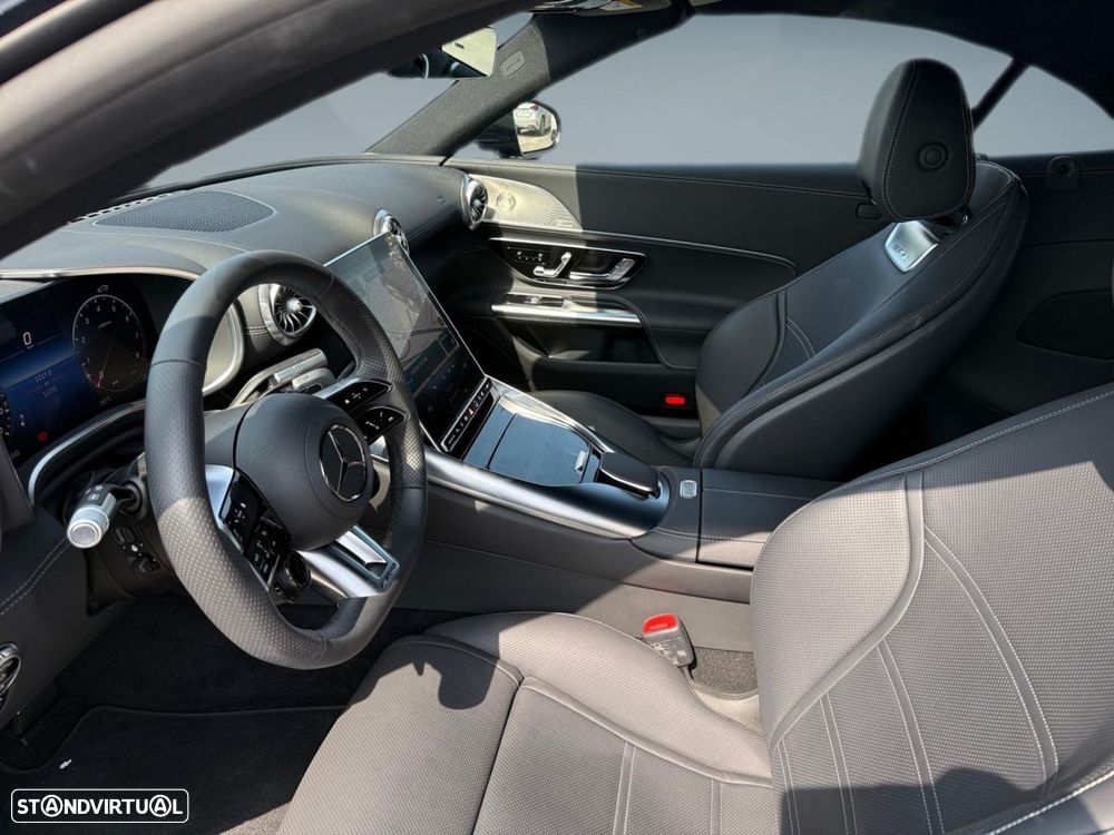 Mercedes-Benz SL 43 AMG - 15