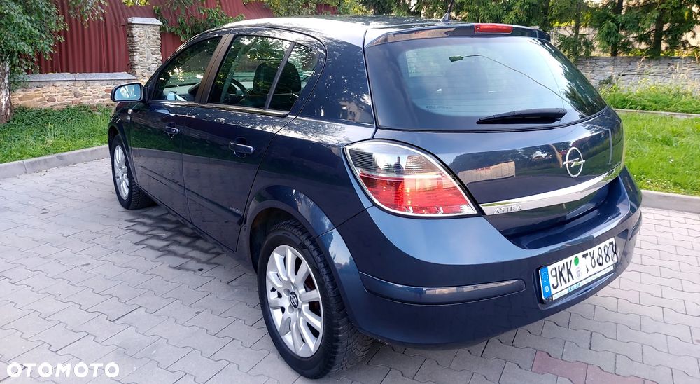 Nissan Note 1.6 more - 23