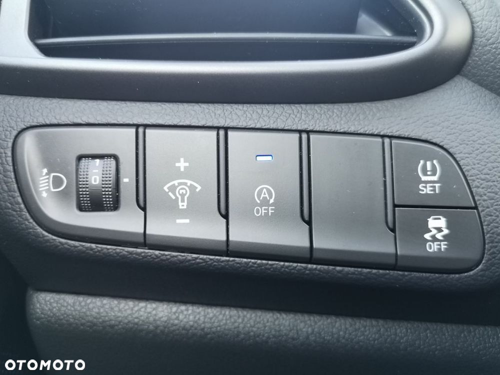 Hyundai i30 1.5 DPI Smart - 32