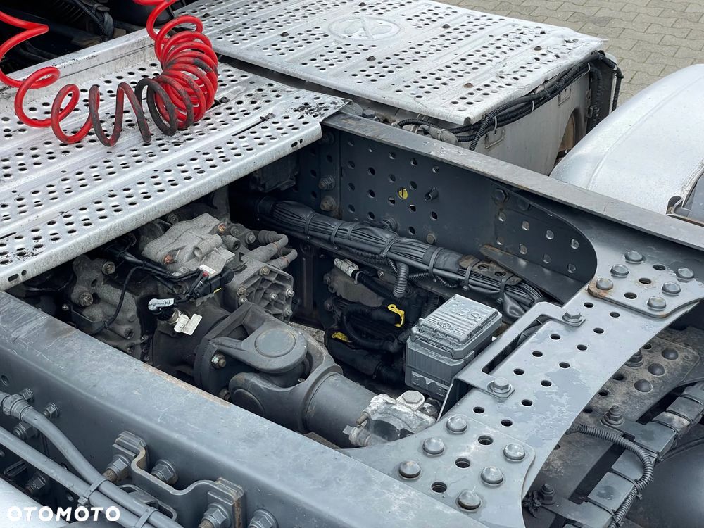 Mercedes-Benz ACTROS 1845 / STANDARD / SALON PL - 12