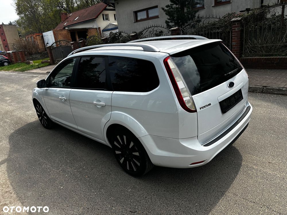 Ford Focus 1.8 FF Trend - 14