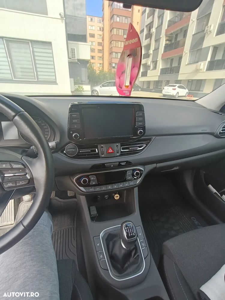 Hyundai i30 1.5 110CP 5DR M/T Comfort - 13