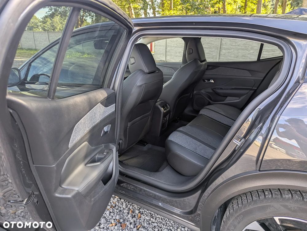 Peugeot 408 1.2 PureTech Allure S&S EAT8 - 11