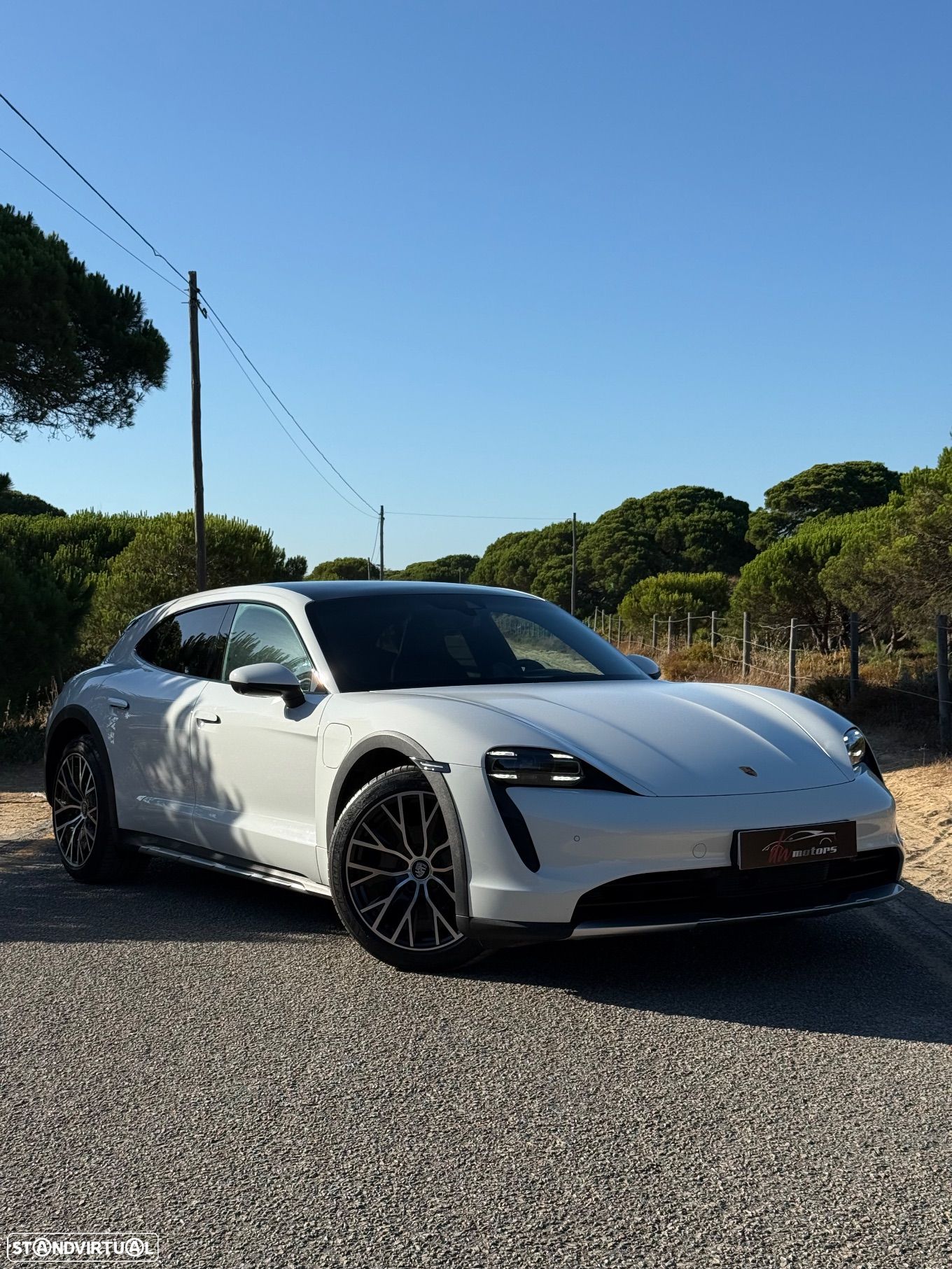 Porsche Taycan Cross Turismo 4S - 1