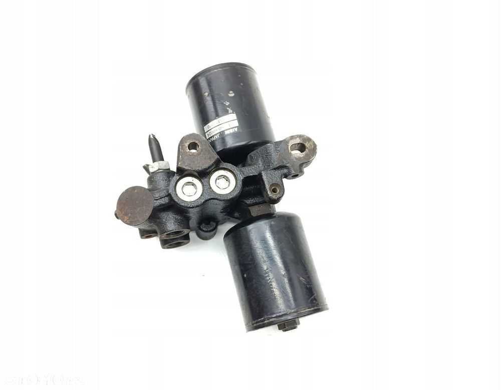 POMPA ZAWIESZENIA TOYOTA LAND CRUISER 200 48860-60024 - 2