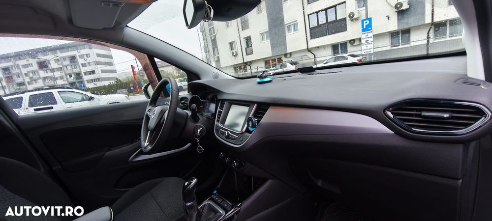 Opel Crossland - 8
