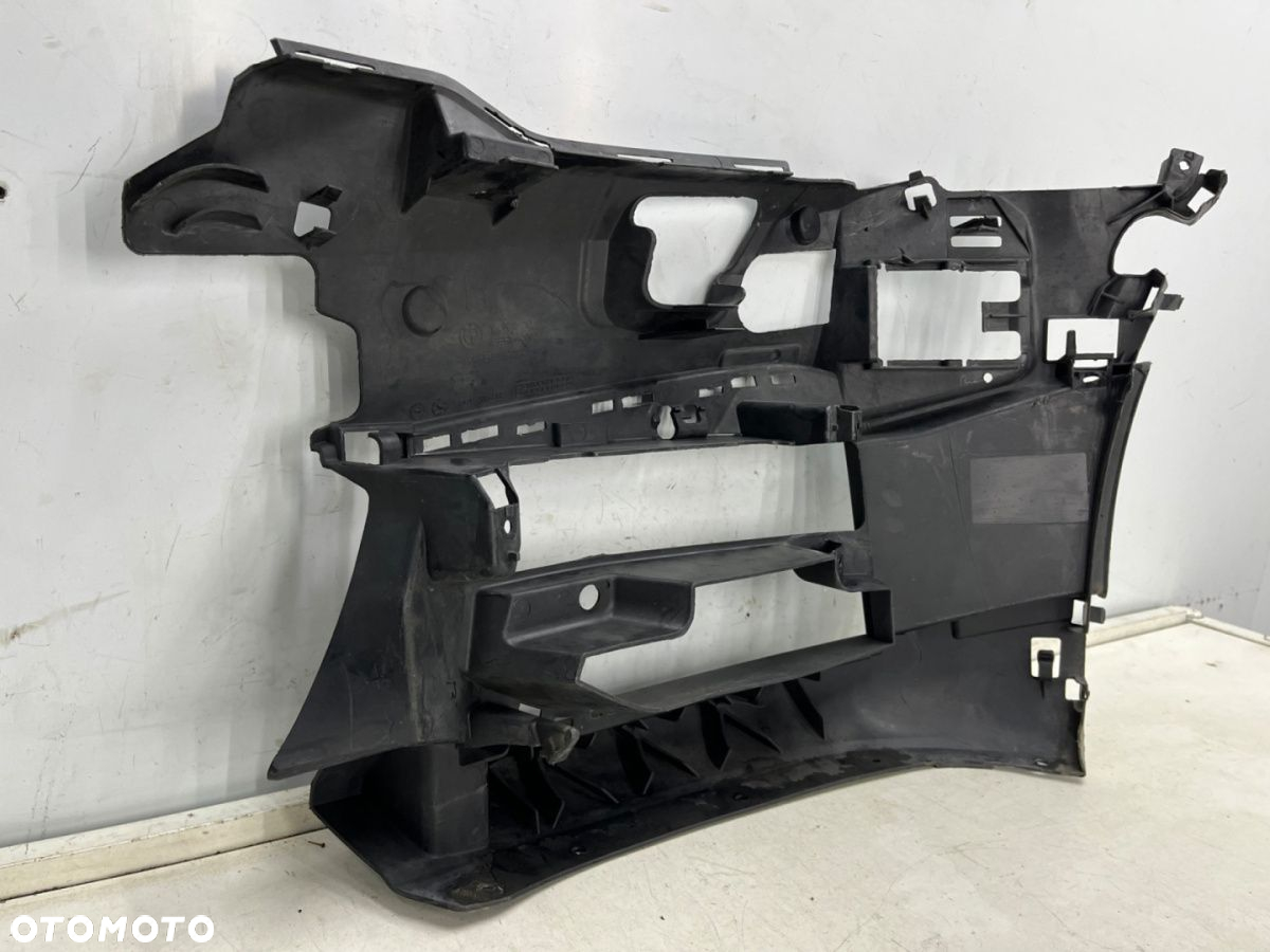 Ślizg BMW 5 G30 G31 M-PAKIET 17-20r. przedlift prawe przednie mocowanie zderzaka halogenu wspornik - 7