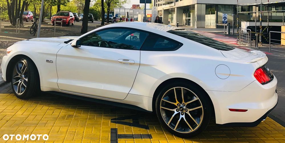 Ford Mustang 5.0 V8 GT - 21