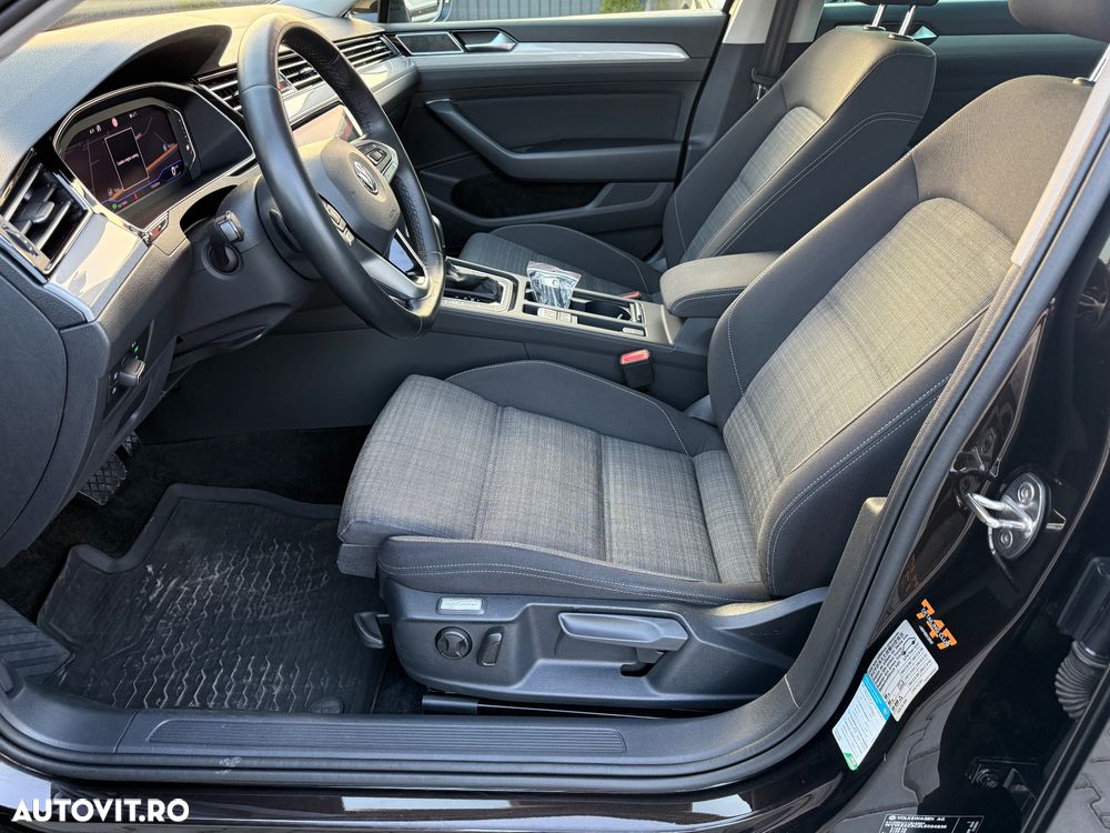 Volkswagen Passat 2.0 TDI SCR DSG Business - 13