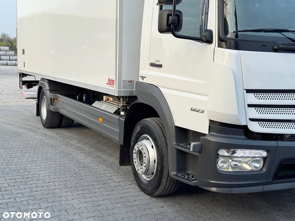 Mercedes-Benz ATEGO / DMC 11990 / CHŁODNIA THERMO KING T800R / IDEALNY STAN / Z NIEMIEC - 10