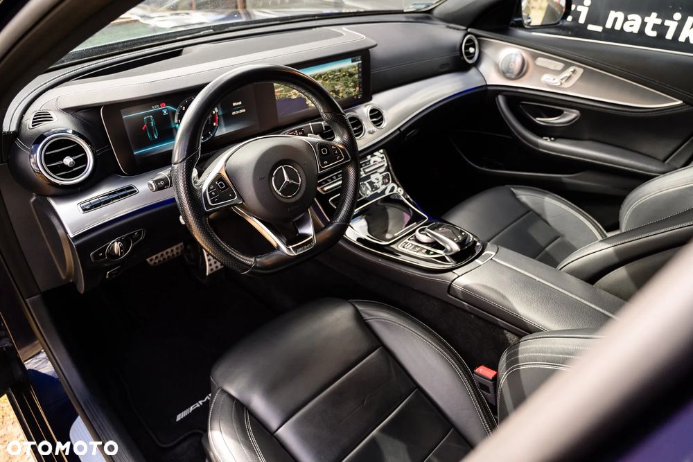 Mercedes-Benz Klasa E 220 d 4-Matic 9G-TRONIC - 14