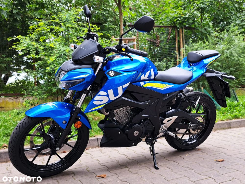 Suzuki GSX - 2