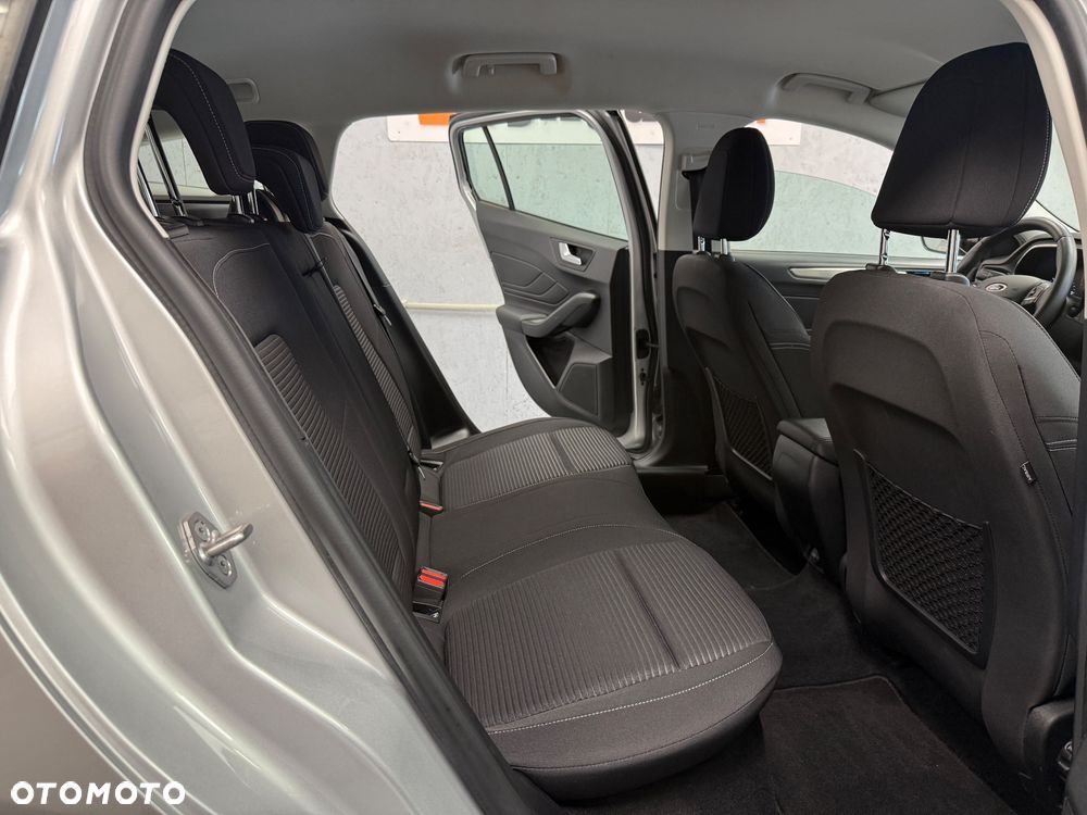 Ford Focus - 10