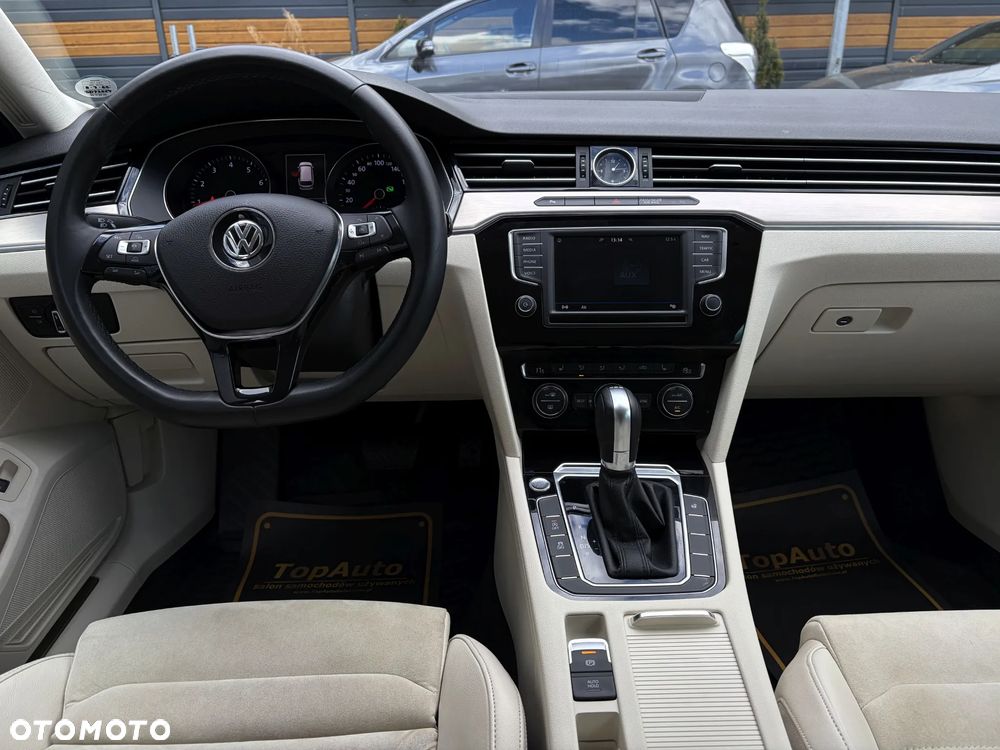 Volkswagen Passat Variant 1.8 TSI (BlueMotion Technology) DSG Highline - 36