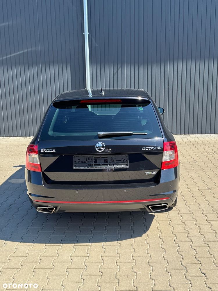 Skoda Octavia 2.0 TDI RS Challenge DSG - 9