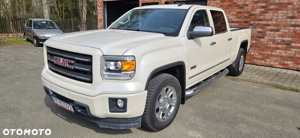 GMC Sierra - 13